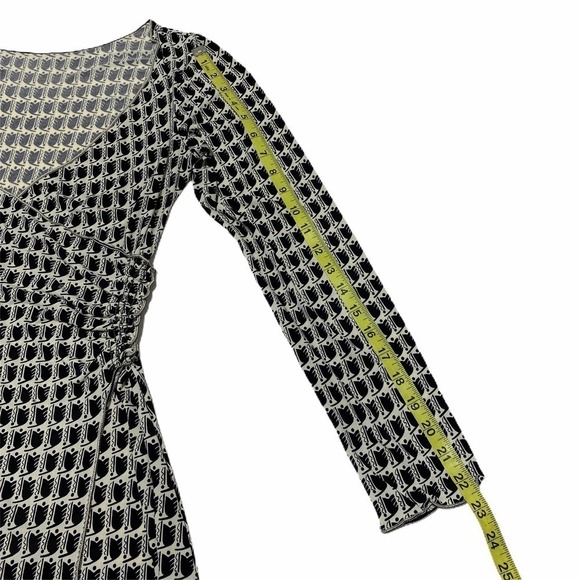 LONG-SLEEVE Wrap Dress Small - Picture 10 of 13